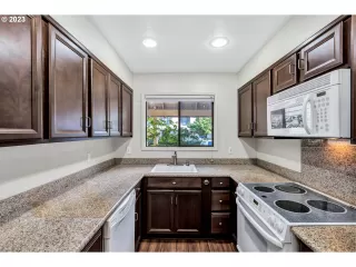 Photo #1: 23267376 Listing