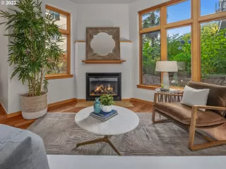 Photo #4: 23267514 Listing 