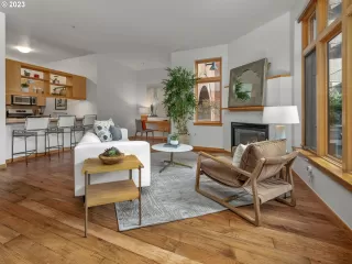 Photo #5: 23267514 Listing 