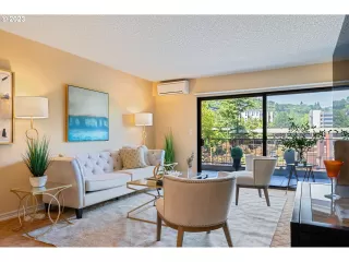 Photo #2: 23268015 Listing