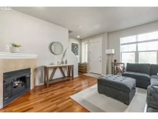 Photo #5: 23269088 Listing 