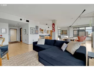 Photo #5: 23270024 Listing 