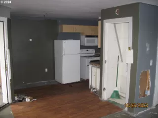 Photo #4: 23270815 Listing 