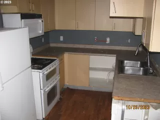 Photo #5: 23270815 Listing 