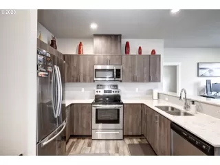 Photo #2: 23271881 Listing