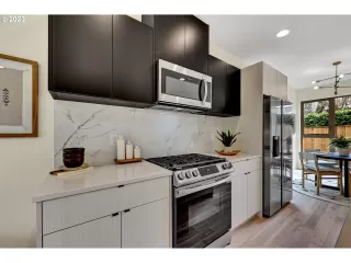 Photo #5: 23272280 Listing 