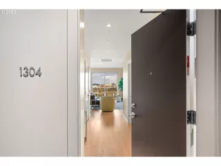 Photo #2: 23272390 Listing 