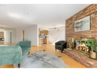 Photo #1: 23272781 Listing 