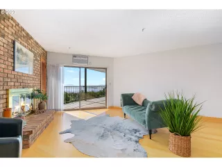 Photo #2: 23272781 Listing 