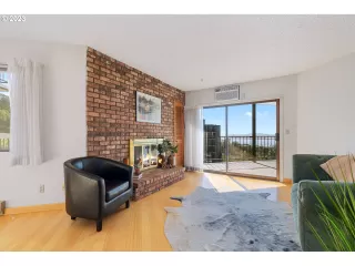 Photo #3: 23272781 Listing 