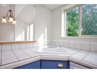 Photo #6: 23272806 Listing 