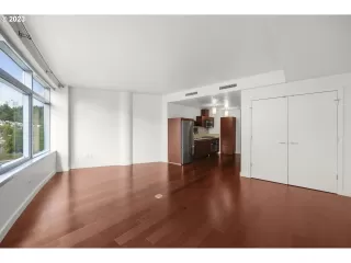 Photo #2: 23272970 Listing