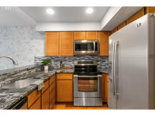 Photo #4: 23274217 Listing 