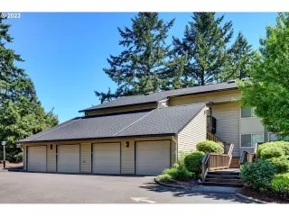 Photo #1: 23275367 Listing