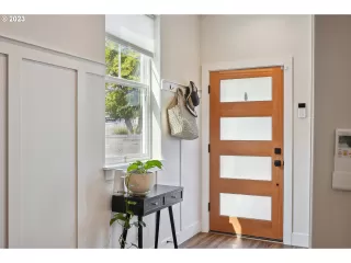 Photo #1: 23276894 Listing