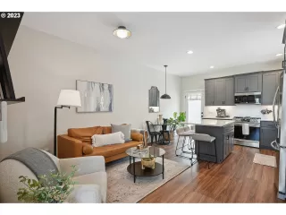 Photo #2: 23276894 Listing