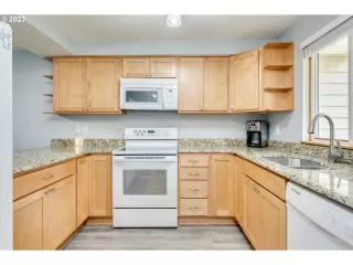 Photo #5: 23277027 Listing 