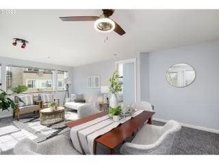 Photo #6: 23278319 Listing