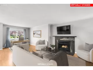 Photo #5: 23279131 Listing