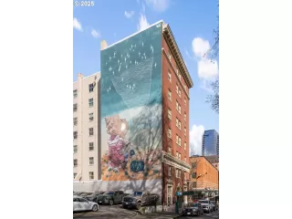 Photo #3: 232795338 Listing