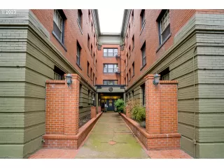 Photo #1: 23279624 Listing 