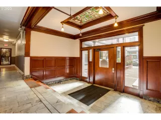 Photo #2: 23279624 Listing 