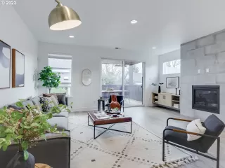 Photo #3: 23280217 Listing