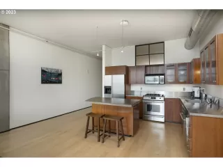 Photo #1: 23280637 Listing 