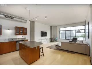 Photo #3: 23280637 Listing 