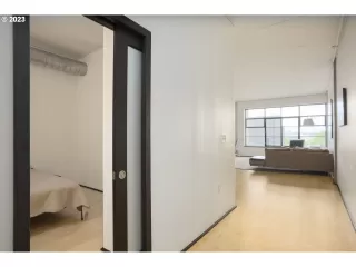 Photo #6: 23280637 Listing 