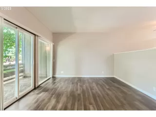 Photo #3: 23280722 Listing