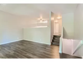 Photo #6: 23280722 Listing