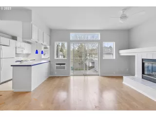 Photo #4: 23282102 Listing 