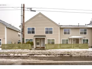 Click for more information on MLS # 23283001 : 14134 E BURNSIDE ST 5 More Details about MLS # 23283001 : 14134 E BURNSIDE ST 5