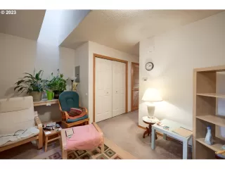 Photo #4: 23283001 Listing 