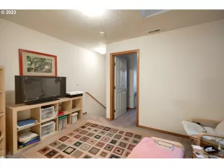 Photo #5: 23283001 Listing 