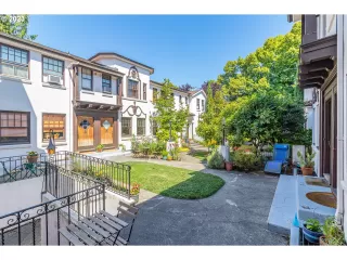 Photo #3: 23284036 Listing 