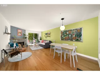 Photo #1: 23284659 Listing