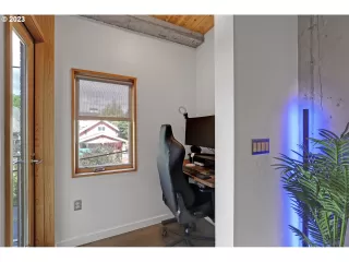 Photo #2: 23285954 Listing