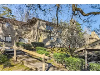 Photo #2: 23286694 Listing 