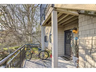 Photo #3: 23286694 Listing 