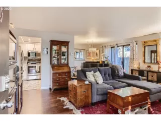 Photo #6: 23286694 Listing 