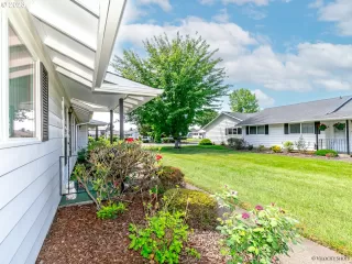 Photo #2: 23287259 Listing