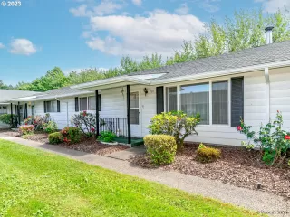 Photo #3: 23287259 Listing