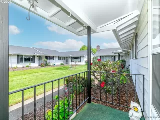 Photo #4: 23287259 Listing