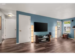 Photo #5: 23288050 Listing 