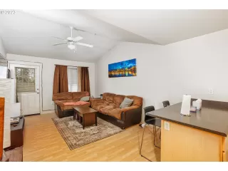 Photo #1: 23288090 Listing