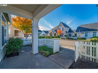 Photo #6: 23288872 Listing