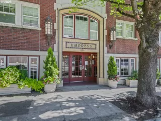 Photo #1: 23290221 Listing