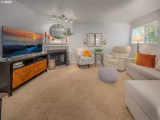 Photo #4: 23290388 Listing